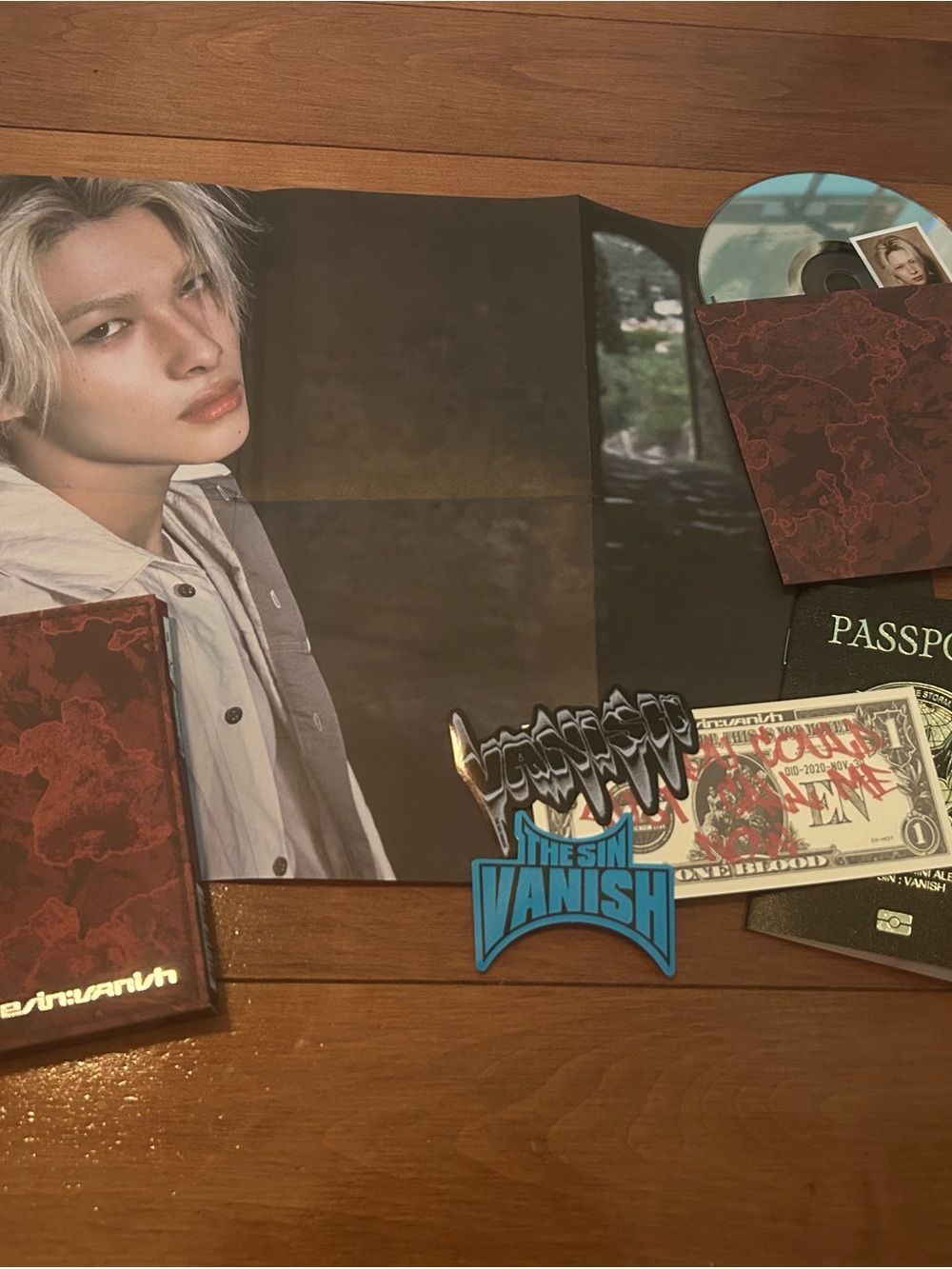 Sin: Vanish Fugitives Album Niki Ver.